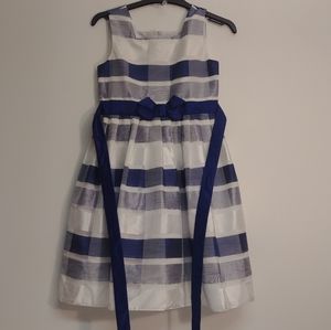 Size 10 girls dress- new without tag
